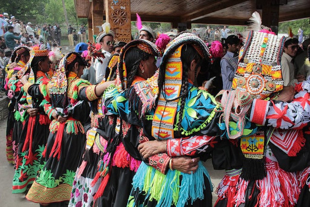 kalasha women