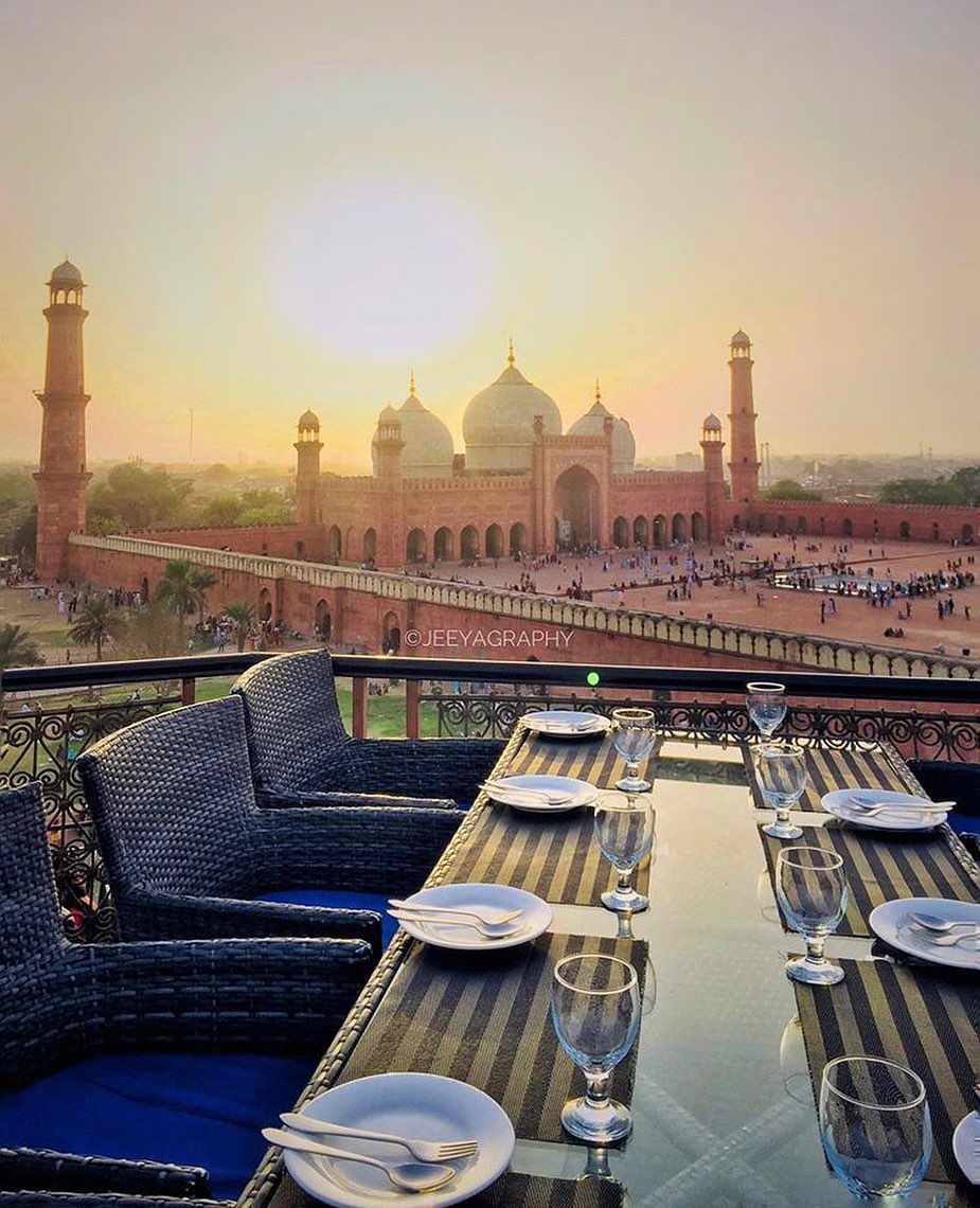 beautiful places to visit in lahore