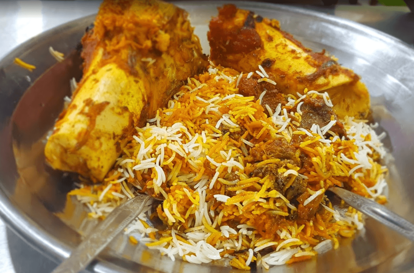 nalli biryani - famous food street in pakistan