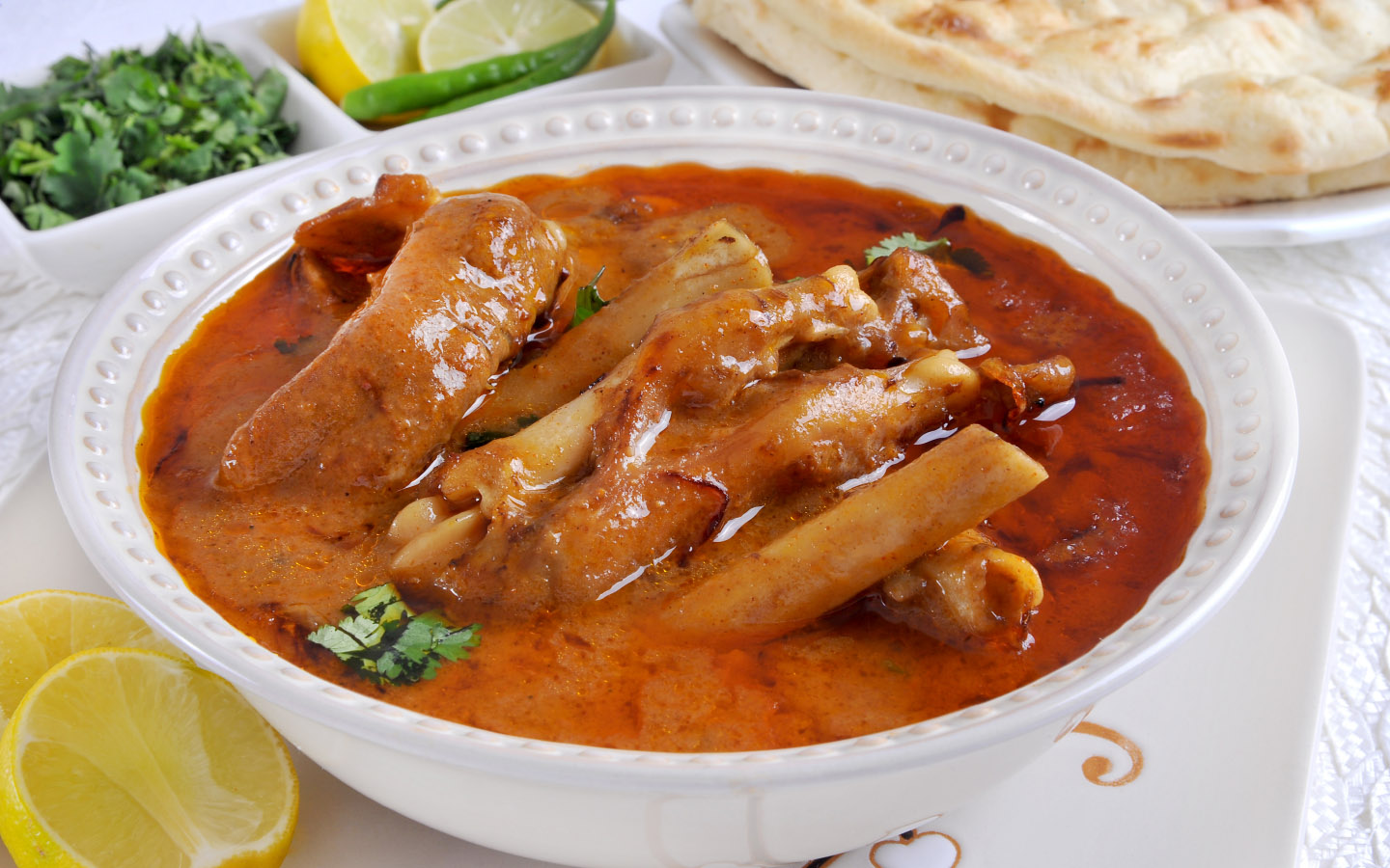 nihari - famous food street in pakistan