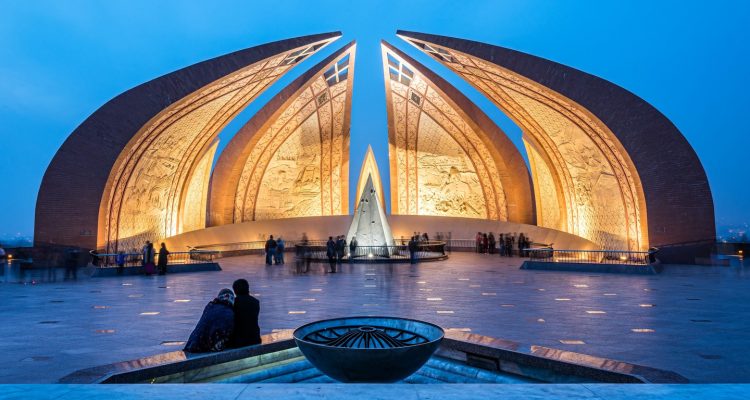 pakistan monument